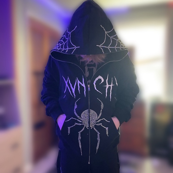 Questions? Comment down below - Picture 1 of 3